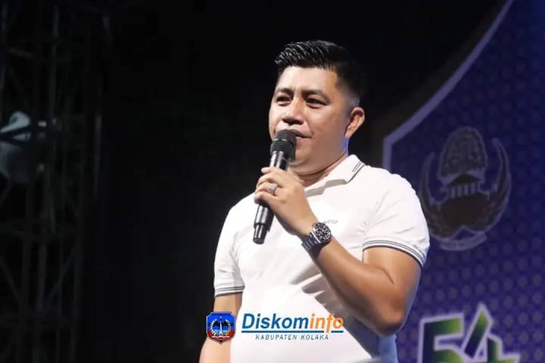 WAKIL BUPATI KOLAKA BUKA PENTAS SENI HUT KORPRI KE-54.